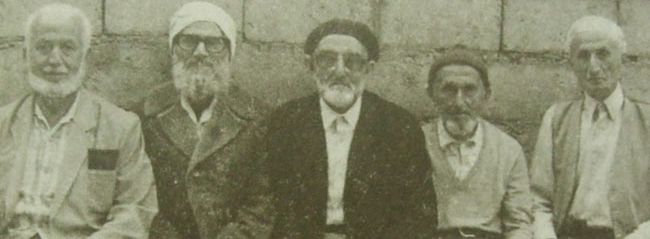 Kutuz Hoca arkadaşlarıyla: Rasim Alemdar, Kutuz Hoca ( H.Mehmet Kara), Muharrem Alemdar, Mehmet Kasa ve Şevki Alemdar 1987